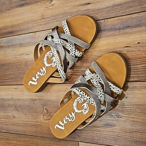 Very G sandals